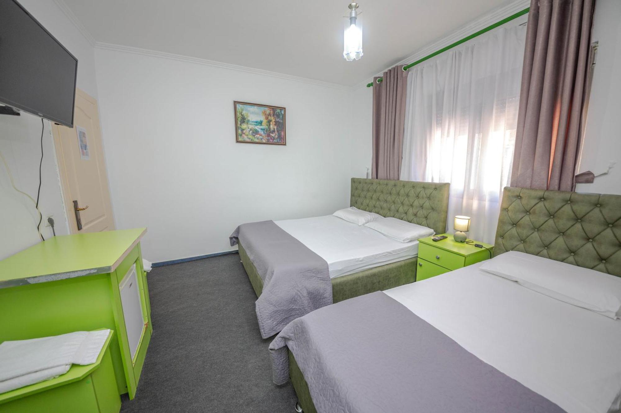Hotel 3A Tirana Exteriör bild